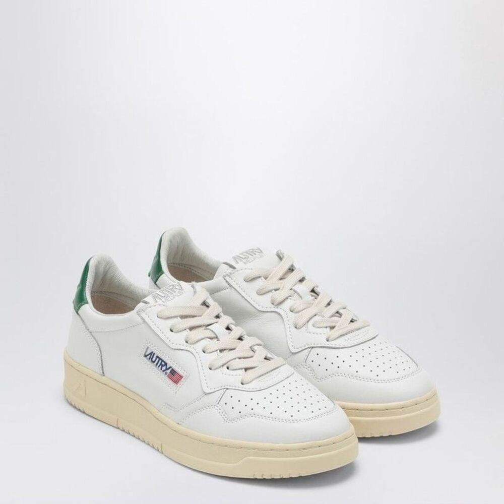 AUTRY Medalist Low Top Leather Sneakers Men GREEN